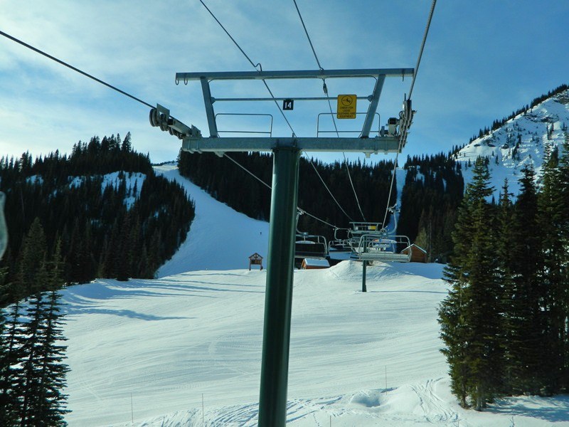 Télésiège débrayable 6 places (TSD6) Chinook Express www.remontees